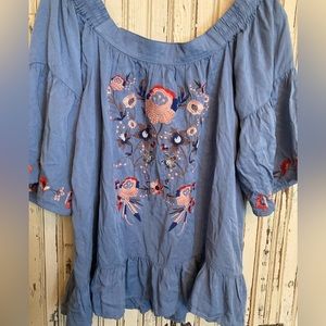 New w/tags women’s off shoulder top